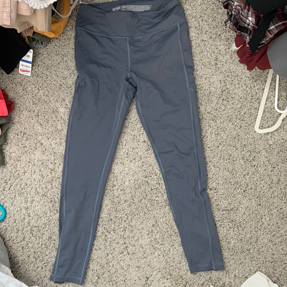 Victoria Secret Work our capris